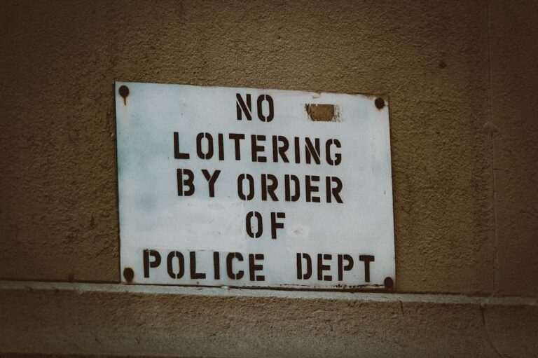 Photo criminal policy