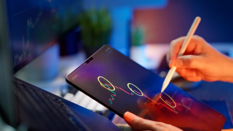 Photo Digital finance and cryptocurrencies