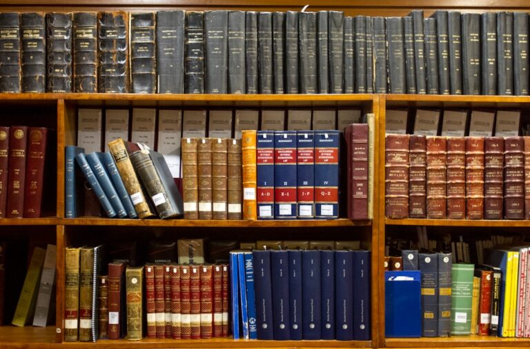 Photo commercial law