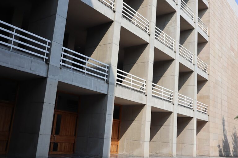 Photo family building