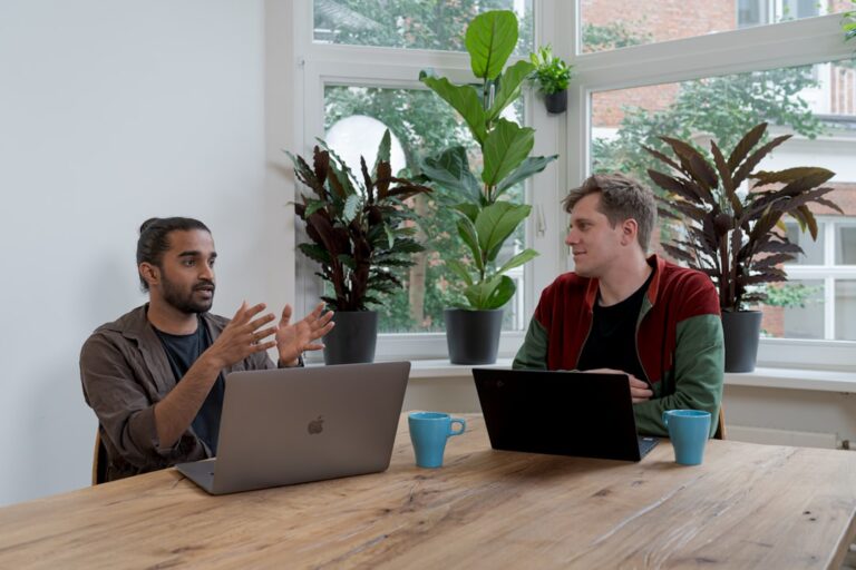 Photo Multicultural team management